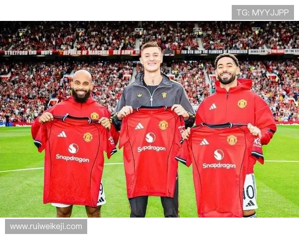 曼联高层对姆伯莫库尼亚等新援表现感到欣慰价值2.3亿英镑