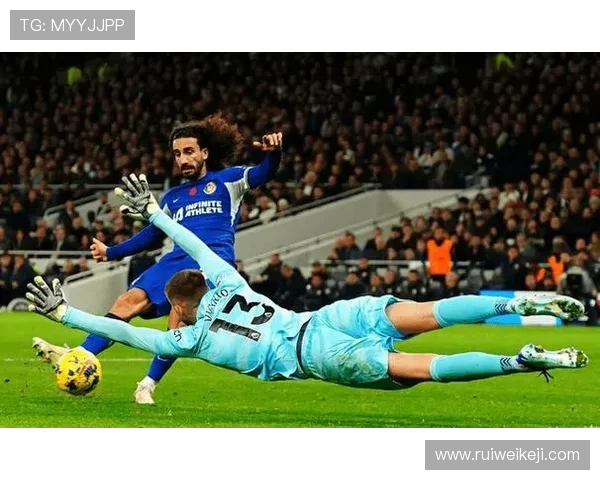 维卡里奥神勇九次扑救助热刺零封对手荣膺全场最佳门将